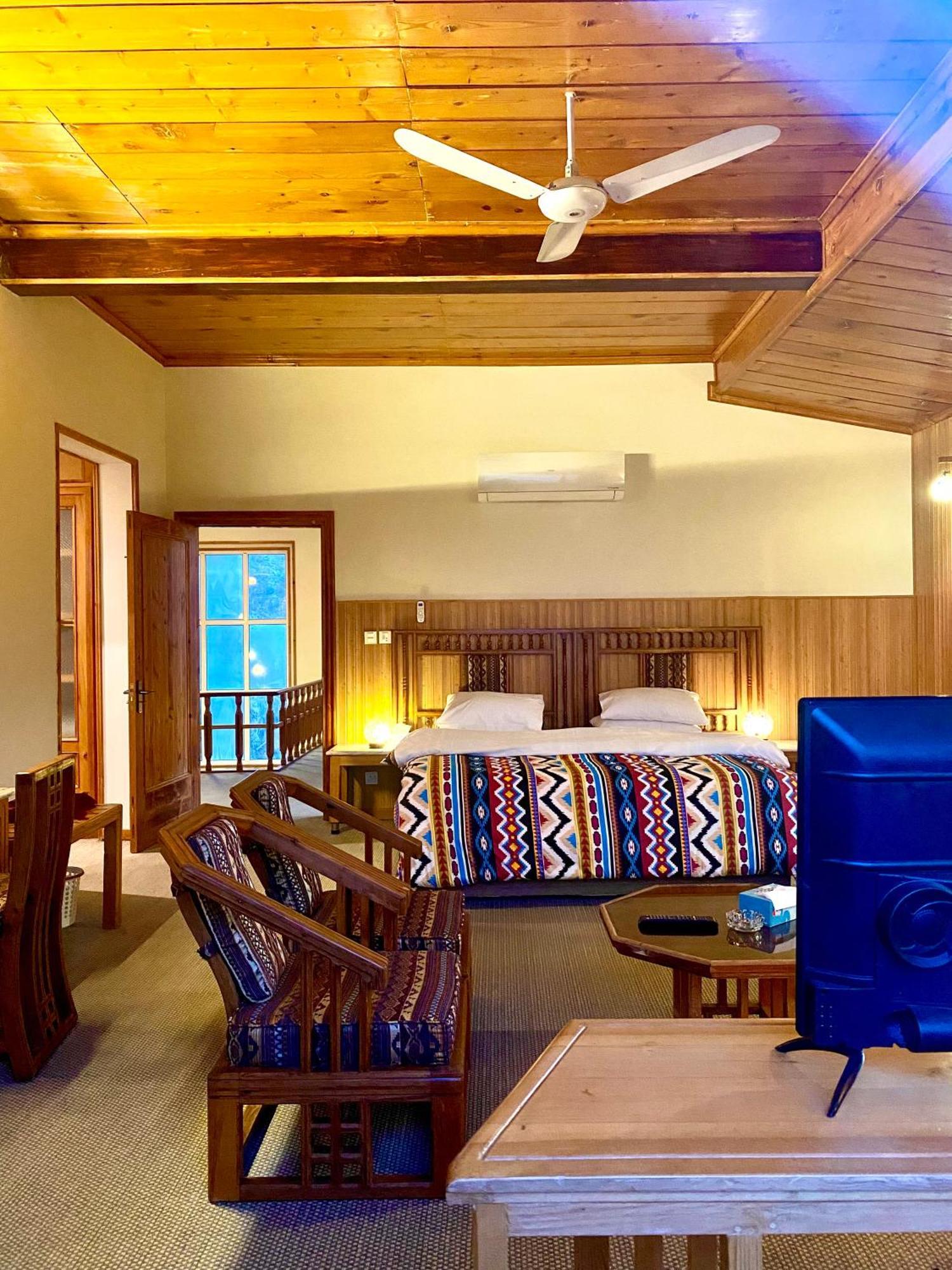 Rock City Resort Saidu Sharif Екстериор снимка