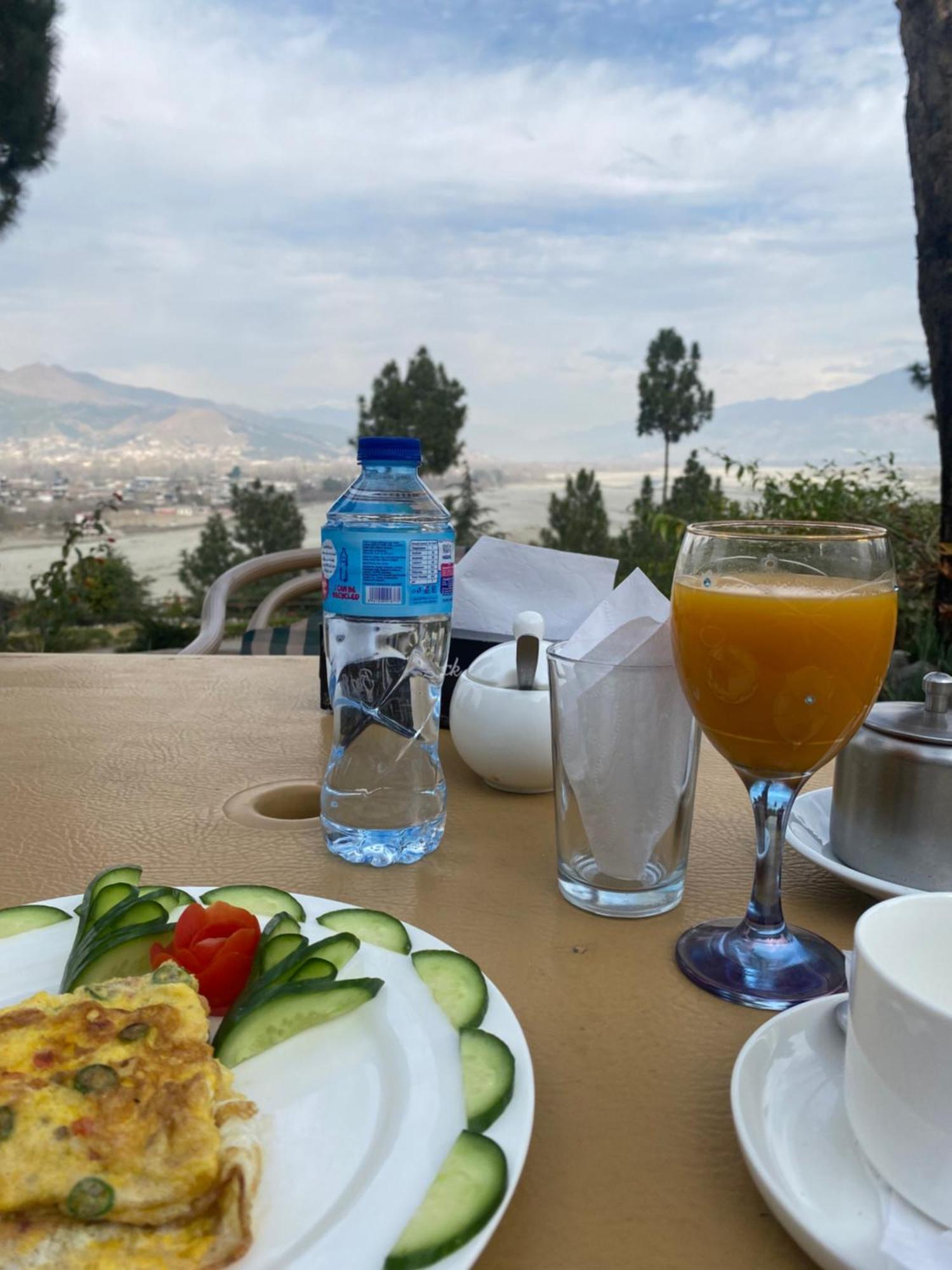 Rock City Resort Saidu Sharif Екстериор снимка