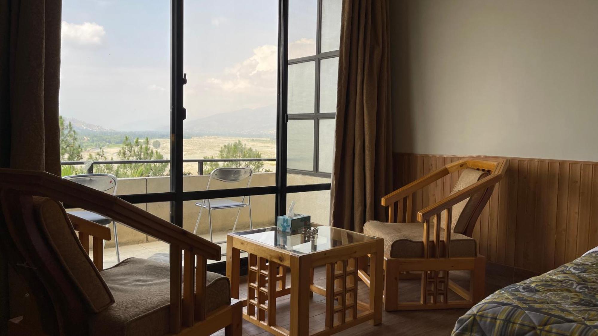 Rock City Resort Saidu Sharif Екстериор снимка