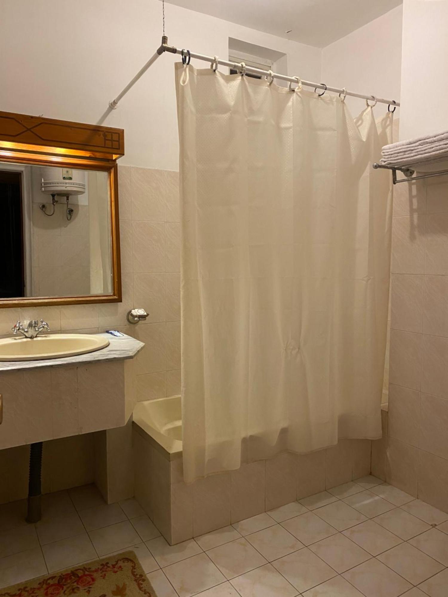 Rock City Resort Saidu Sharif Екстериор снимка