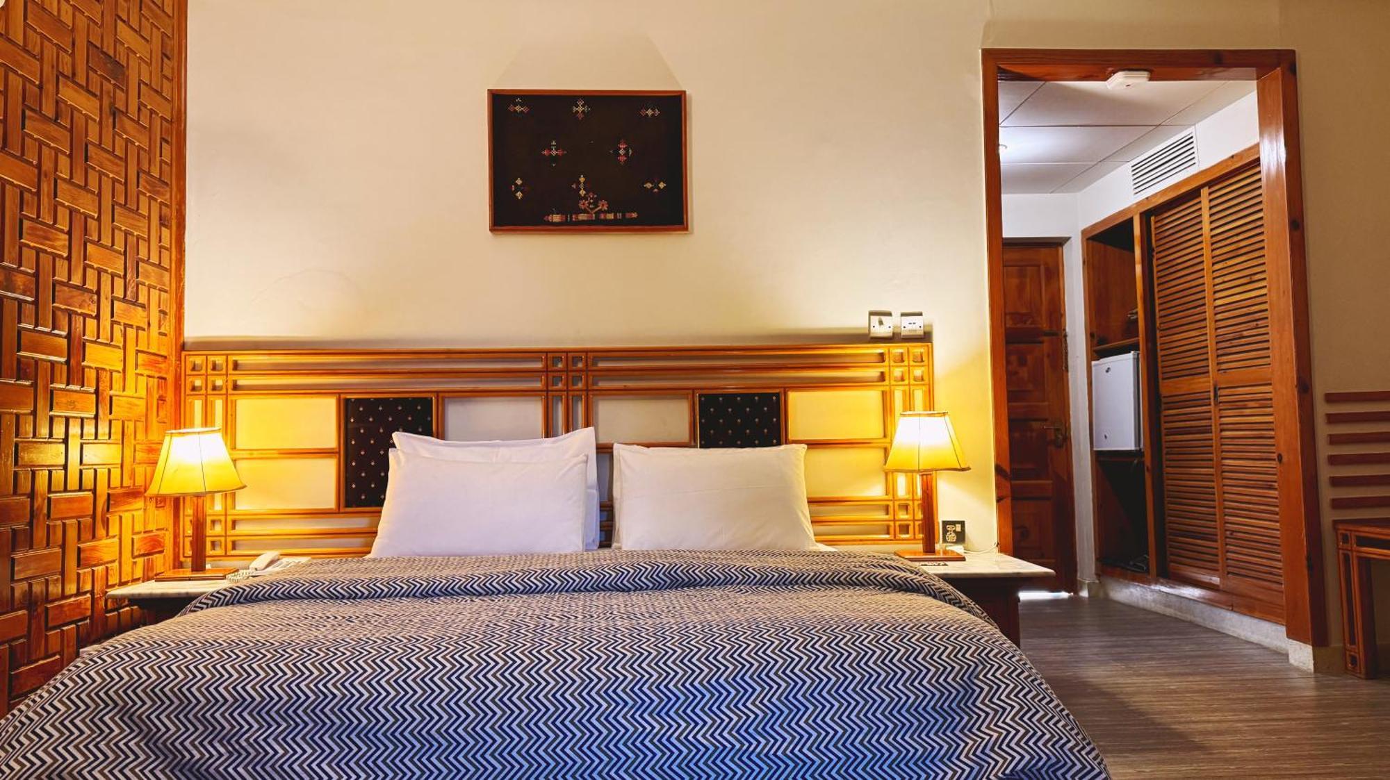 Rock City Resort Saidu Sharif Екстериор снимка